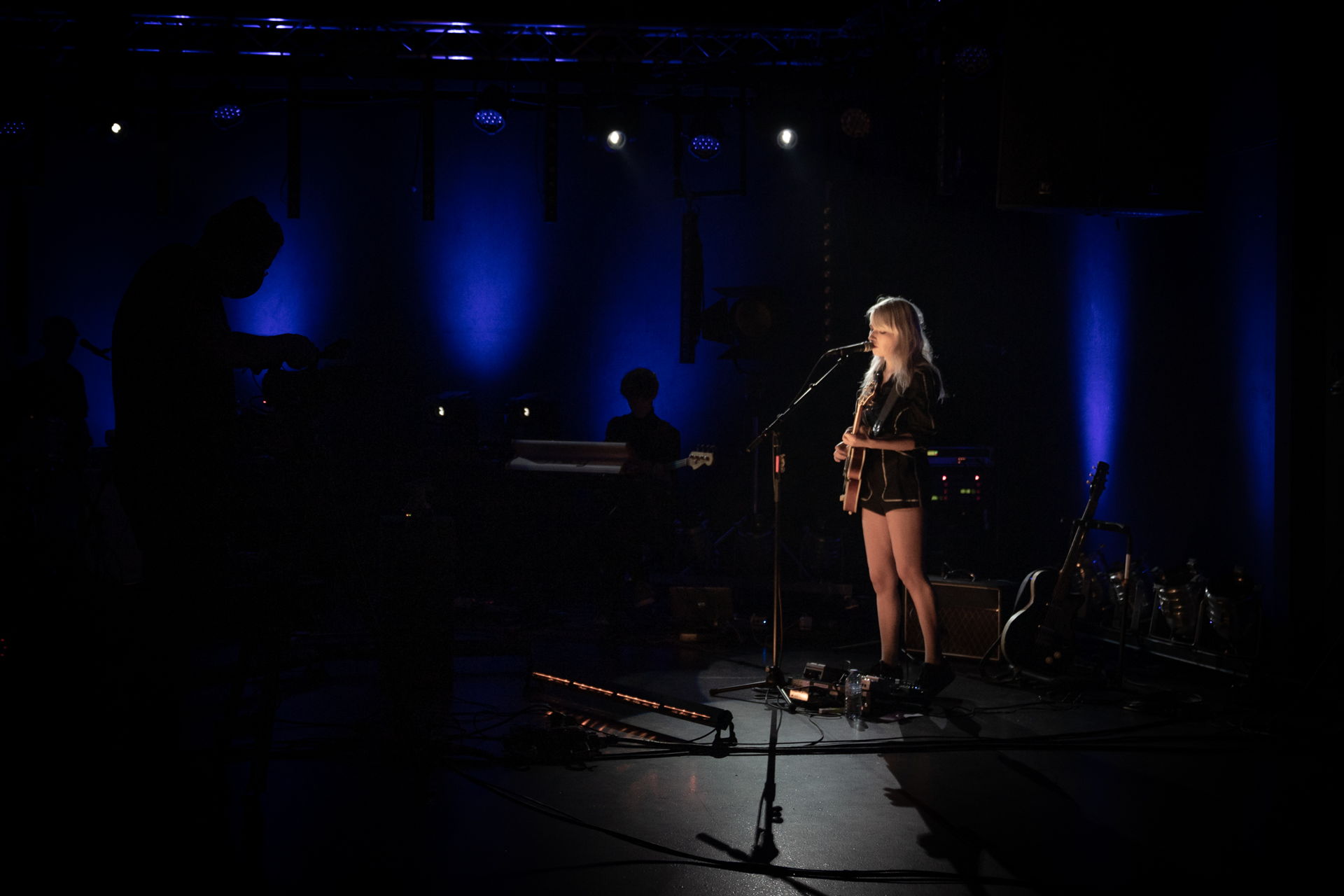 Meis speelde tijdens Locked & Live op 10 december in Het Podium, foto's door Photo Anya.