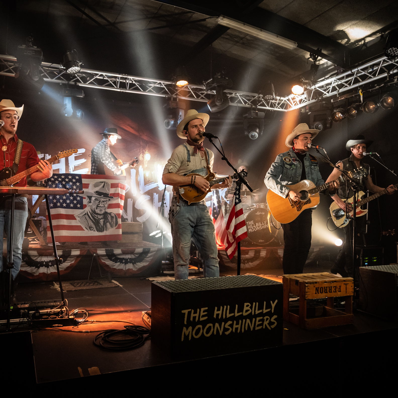 The Hillbilly Moonshiners - 2023 in Het Podium - Photo Anya